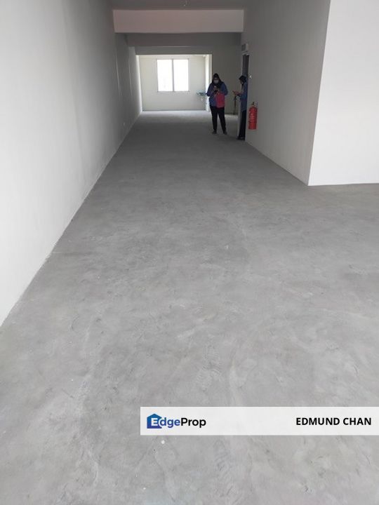 Taman Denai Puchong 3 sty shop, facing LDP highway, Selangor, Puchong