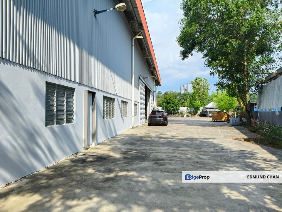 Factory at Balakong, 5 ton over head crane, 6 ton floor loading, Selangor, Balakong