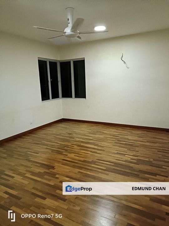 Super Link endlot 3 storey link house, extra long 113', Selangor, Puchong