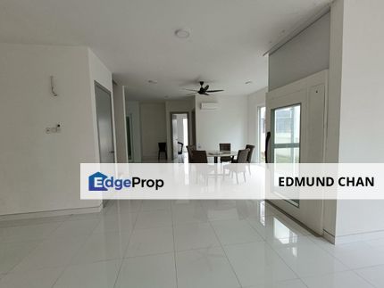 D'island Residence 3 storey Semi D partly furnish with lift , Selangor, Puchong