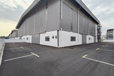 Suria Industrial Park (SIP)