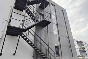 Suria Industrial Park (SIP)