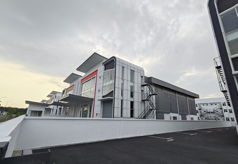 Suria Industrial Park (SIP)