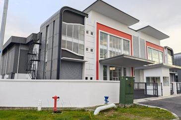 Suria Industrial Park (SIP)