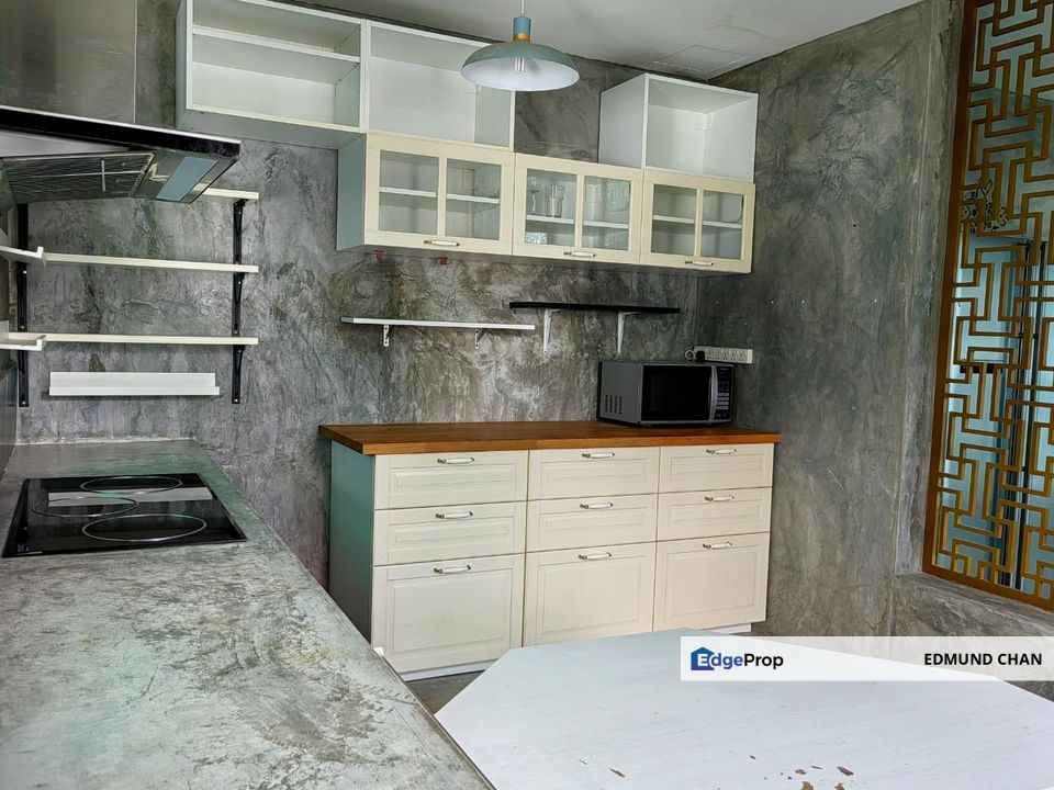 D'island 2 sty Corner Semi D house fully furnish, ready to move in , Selangor, Puchong