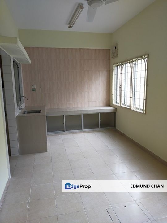 Jalan Merak Puchong Jaya 2 sty link house , Selangor, Puchong