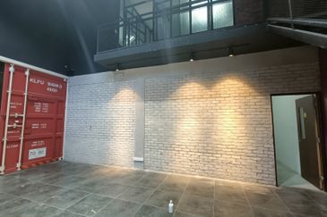 Taman Perindustrian Subang USJ 1