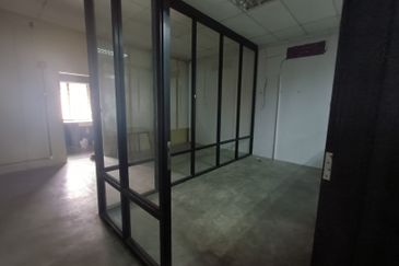 Taman Perindustrian Subang USJ 1