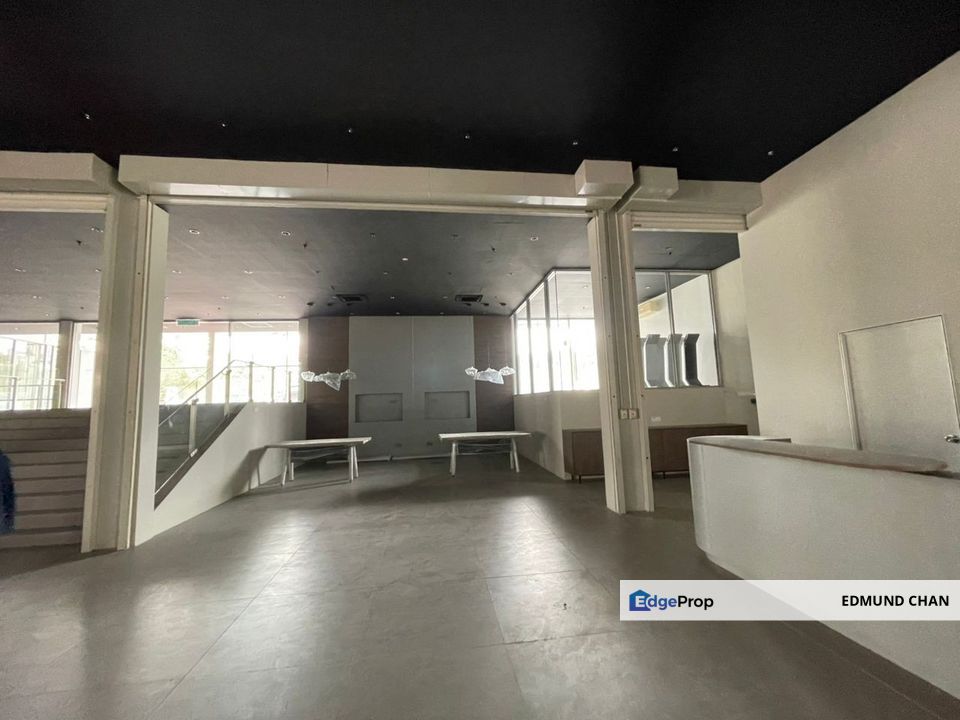 Taman Perindustrian Kinrara showroom warehouse, Selangor, Puchong