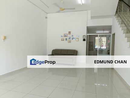 Putra Impiana Puchong 2.5 sty link house partly furnish, Selangor, Puchong