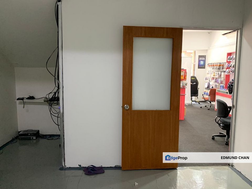 Bandar Puteri 5, Puchong shop, ground floor, Selangor, Puchong