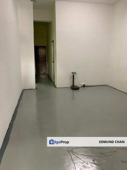 Bandar Puteri 5, Puchong shop, ground floor, Selangor, Puchong