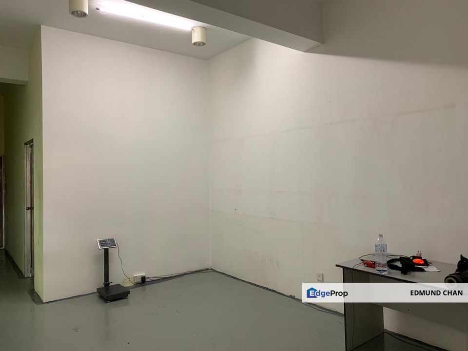 Bandar Puteri 5, Puchong shop, ground floor, Selangor, Puchong