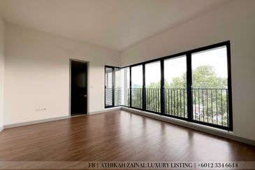 East 57 (Residensi Laman Timur)