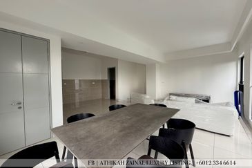 East 57 (Residensi Laman Timur)