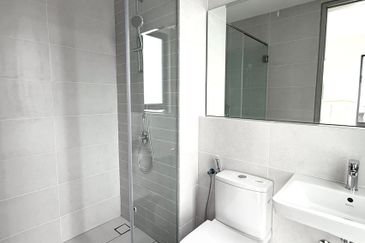 East 57 (Residensi Laman Timur)