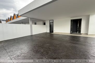 East 57 (Residensi Laman Timur)