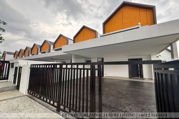 East 57 (Residensi Laman Timur)