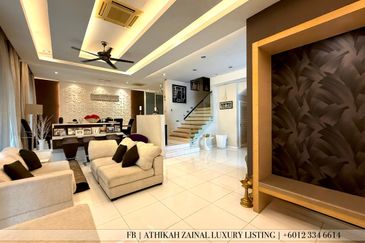 Rafflesia @ The Hill