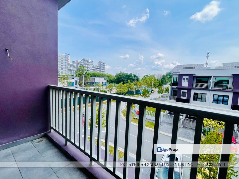 The Strata Bangi | Corner Unit Upper Townhouse With Great View, Selangor, Bangi