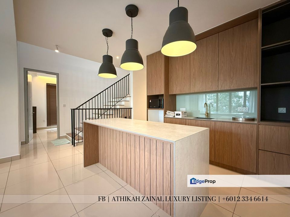 East 57, KL East, Melawati | Fully Renovated End Lot Unit With Impeccable View, Kuala Lumpur, Taman Melawati