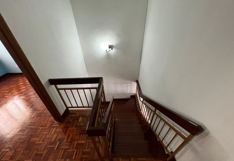 Bandar Sunway PJS 10 double storey house fully extended renovated move in condition 