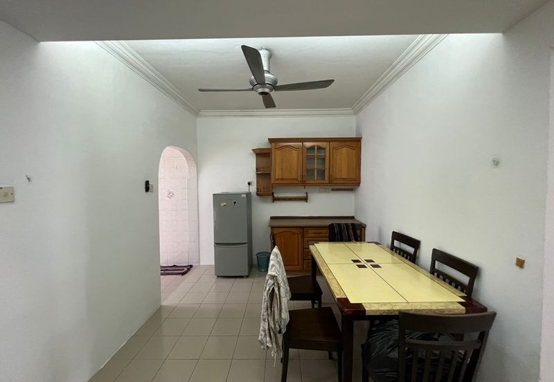 Bandar Sunway PJS 10 double storey house fully extended renovated move in condition 