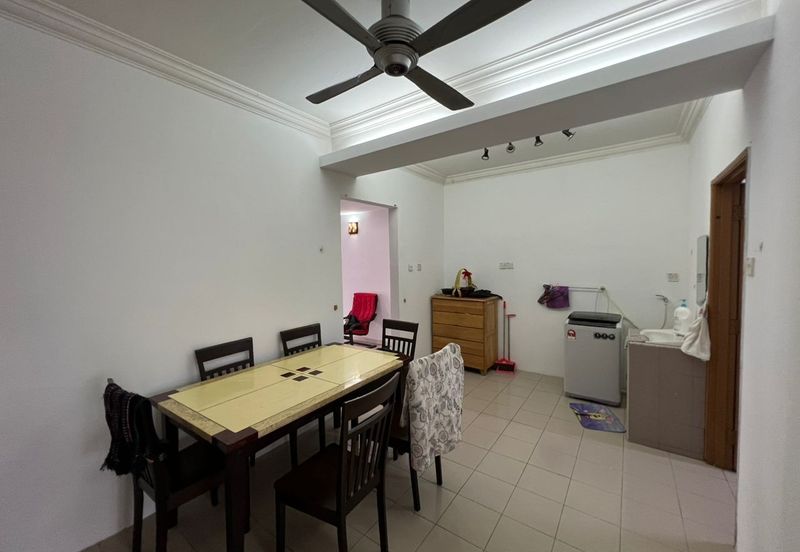 Bandar Sunway PJS 10 double storey house fully extended renovated move in condition 