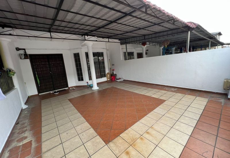Bandar Sunway PJS 10 double storey house fully extended renovated move in condition 