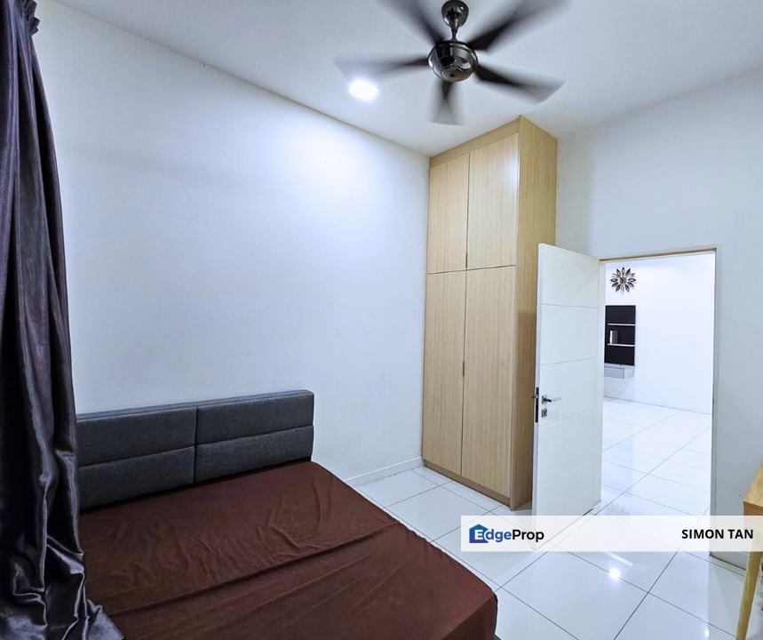 Skypod Residence Corner Lot with  Carpark, Selangor, Puchong