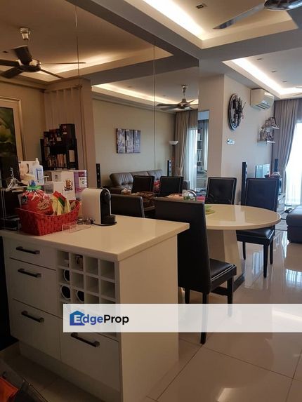fully renovated furnished below bank value move in condition, Selangor, Petaling Jaya