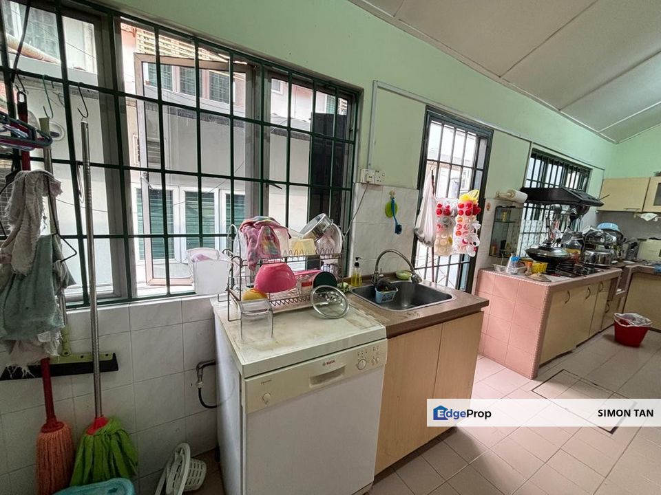 Ss2 Petaling Jaya Renovated Extended 2 storey house , Selangor, Petaling Jaya