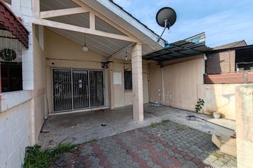 Bandar sunway pjs7 single storey bare unit