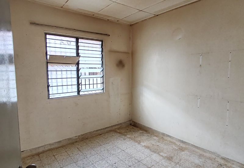 Bandar sunway pjs7 single storey bare unit