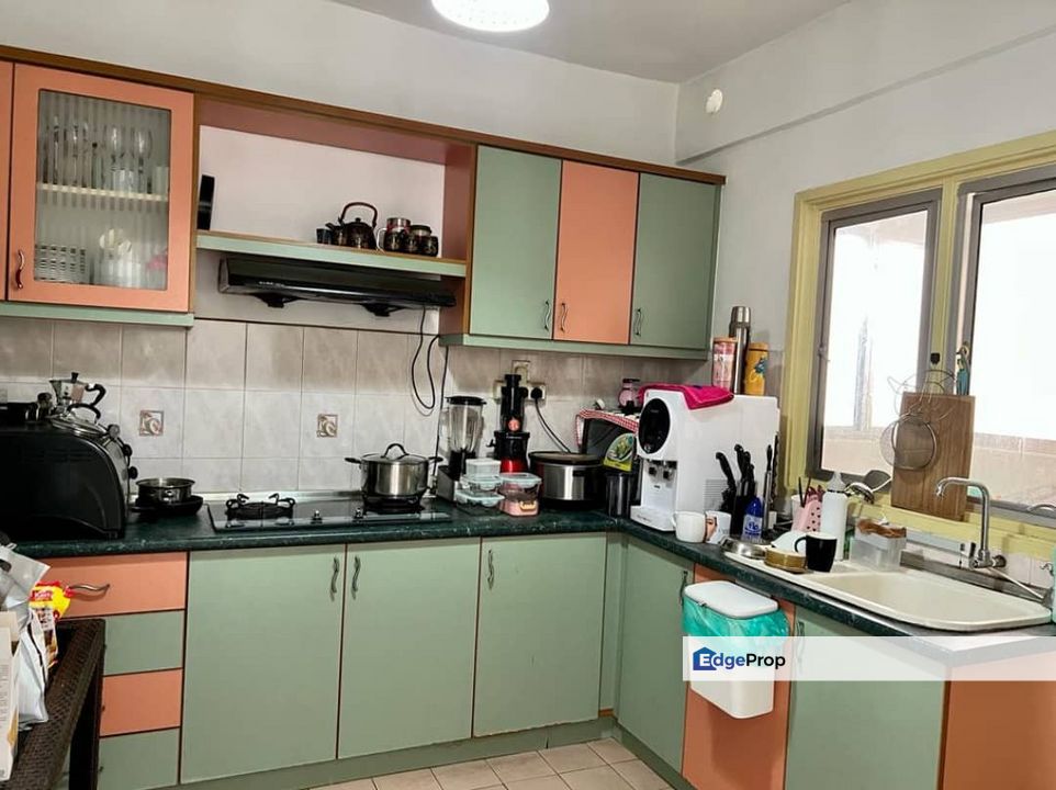 Puncak nusa kelana partly furnished well maintained, Selangor, Ara Damansara