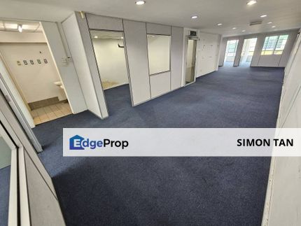 Dataran ara damansara partial furnish office prime location, Selangor, Petaling Jaya