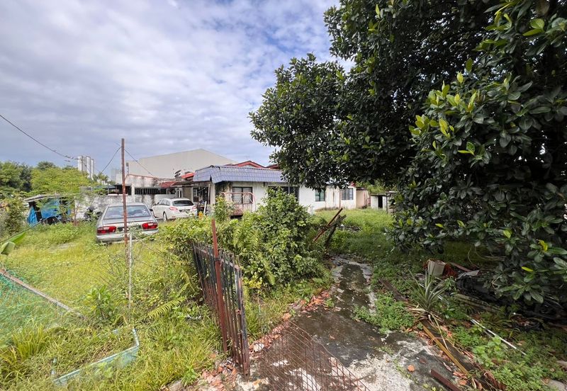 Kelana Jaya SS5A pj corner lot with extra land easy access