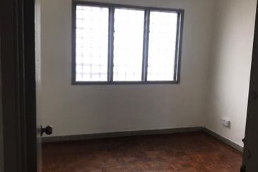 Subang jaya USJ 6 freehold double storey terrace house 