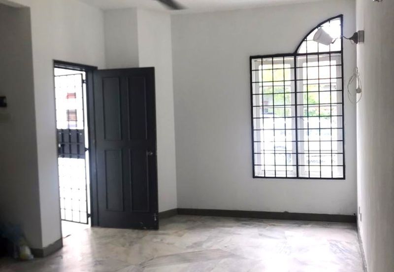 Subang jaya USJ 6 freehold double storey terrace house 