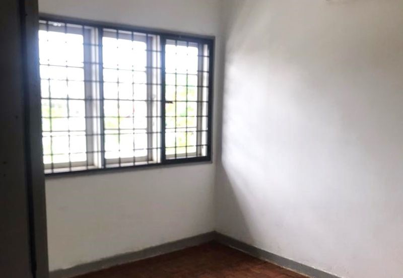 Subang jaya USJ 6 freehold double storey terrace house 
