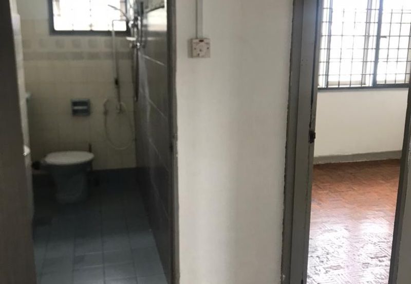 Subang jaya USJ 6 freehold double storey terrace house 