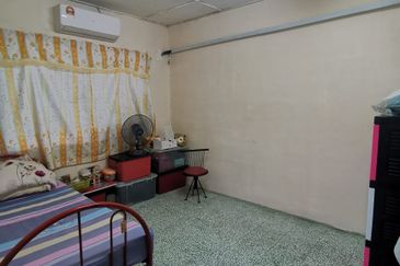 SS9 Sungai Way Petaling Jaya Extended 1.5 storey House 