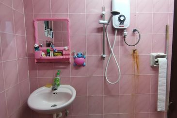 SS9 Sungai Way Petaling Jaya Extended 1.5 storey House 