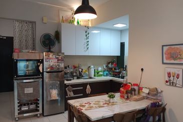 Tropicana City Tropics