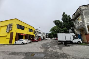 Meranti Jaya Industrial Park 1.5 storey Corner Lot Factory