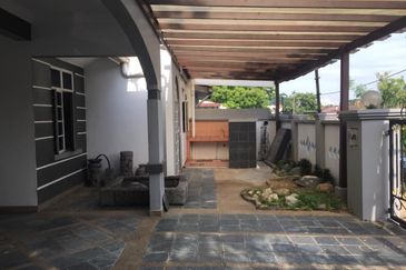  Kelana jaya ss4a 2-Storey Semi-Detached House