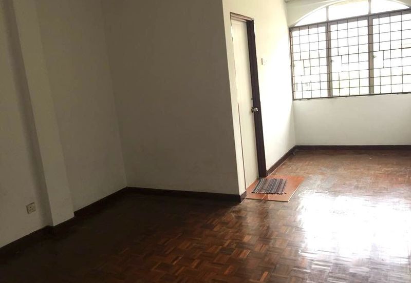 Apartmen Kampung Tunku