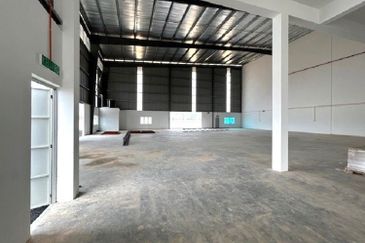 Suria Indistrial Park (SIP)@Sepang, brand new semi D Corner factory for rent