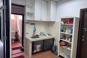 Office Space @ Perdana Business Centre, PJ