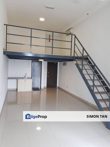 Partially furnished duplex in petaling kelana jaya infinity tower, Selangor, Kelana Jaya